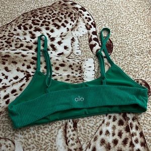 Alo Yoga Ribbed Manifest Bra